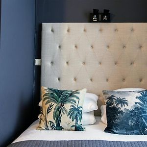 Kamer met een King Size Bed